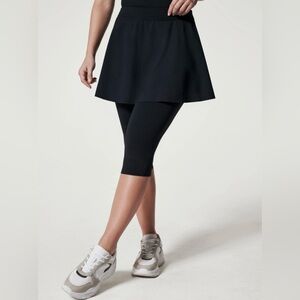 Spanx Booty Boost  Active Skirt Around Knee Leggings